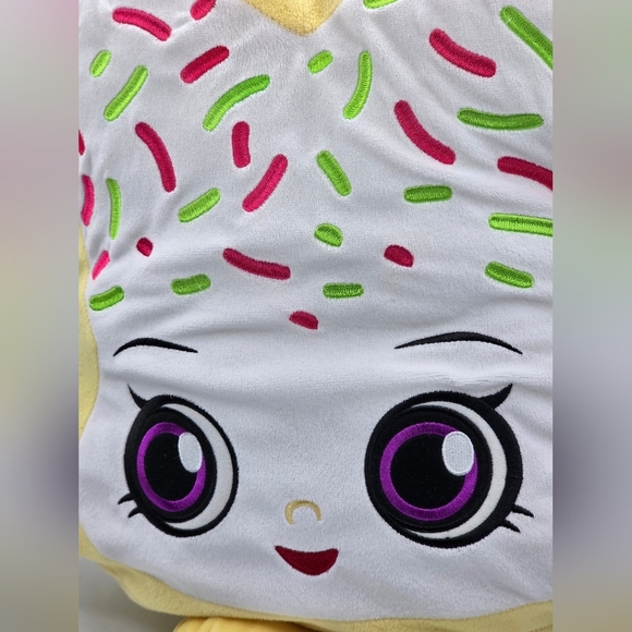 Shopkins Fairy Crumbs Yellow Jumbo Plush Toy - Picture 3 of 10